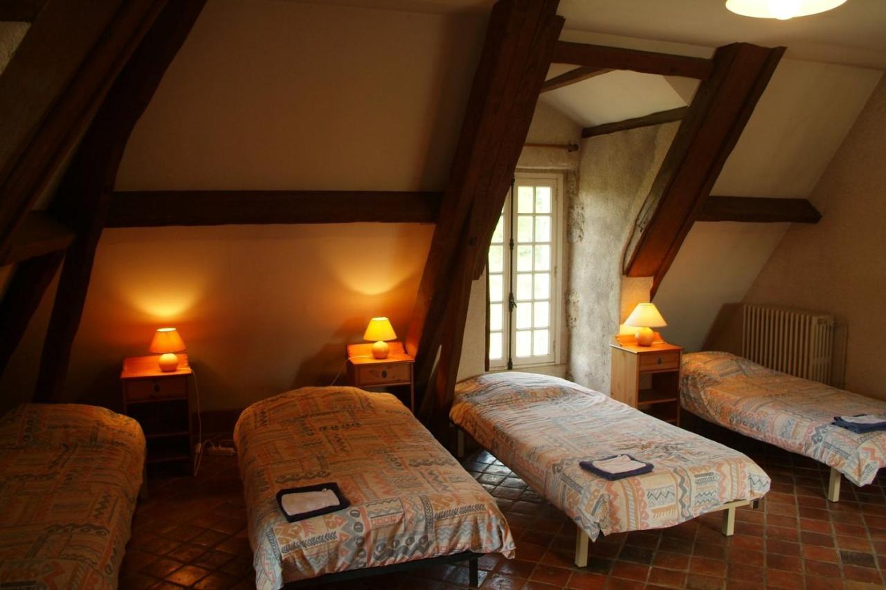 Chateau De Montrame Soisy-Bouy 객실 사진