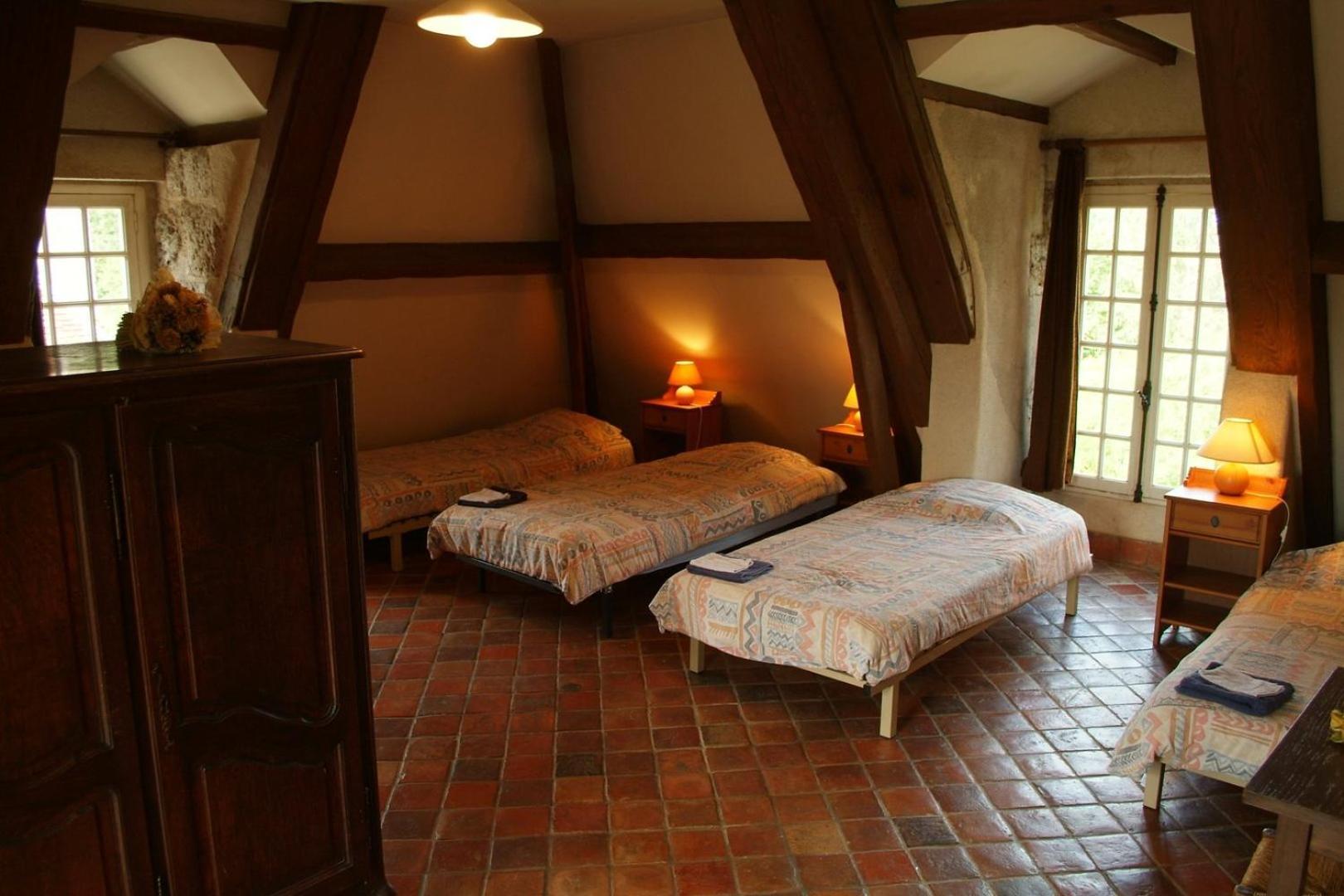 Chateau De Montrame Soisy-Bouy 객실 사진