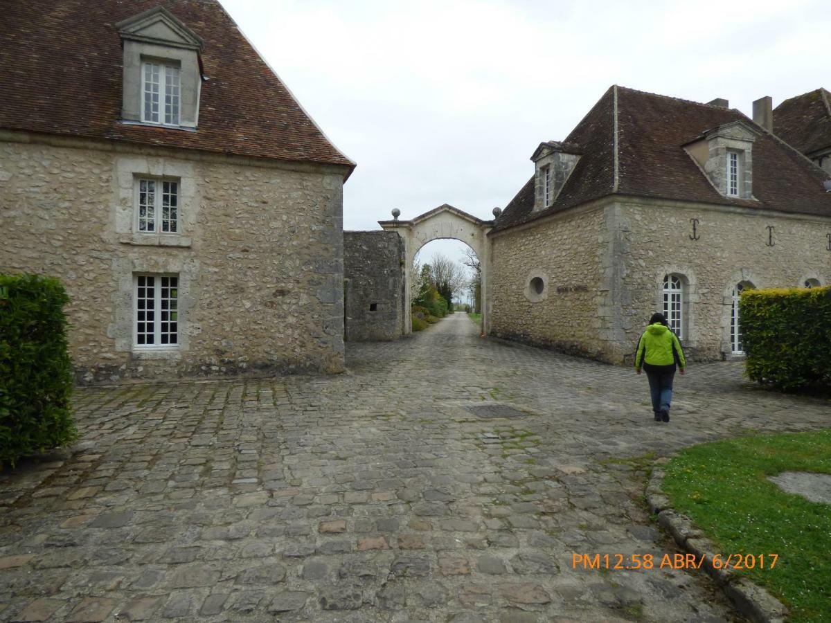 Chateau De Montrame Soisy-Bouy 외부 사진