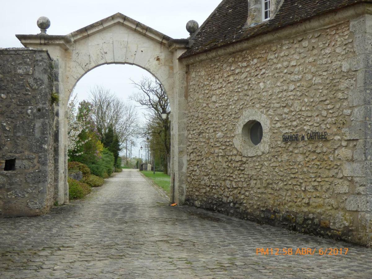 Chateau De Montrame Soisy-Bouy 외부 사진