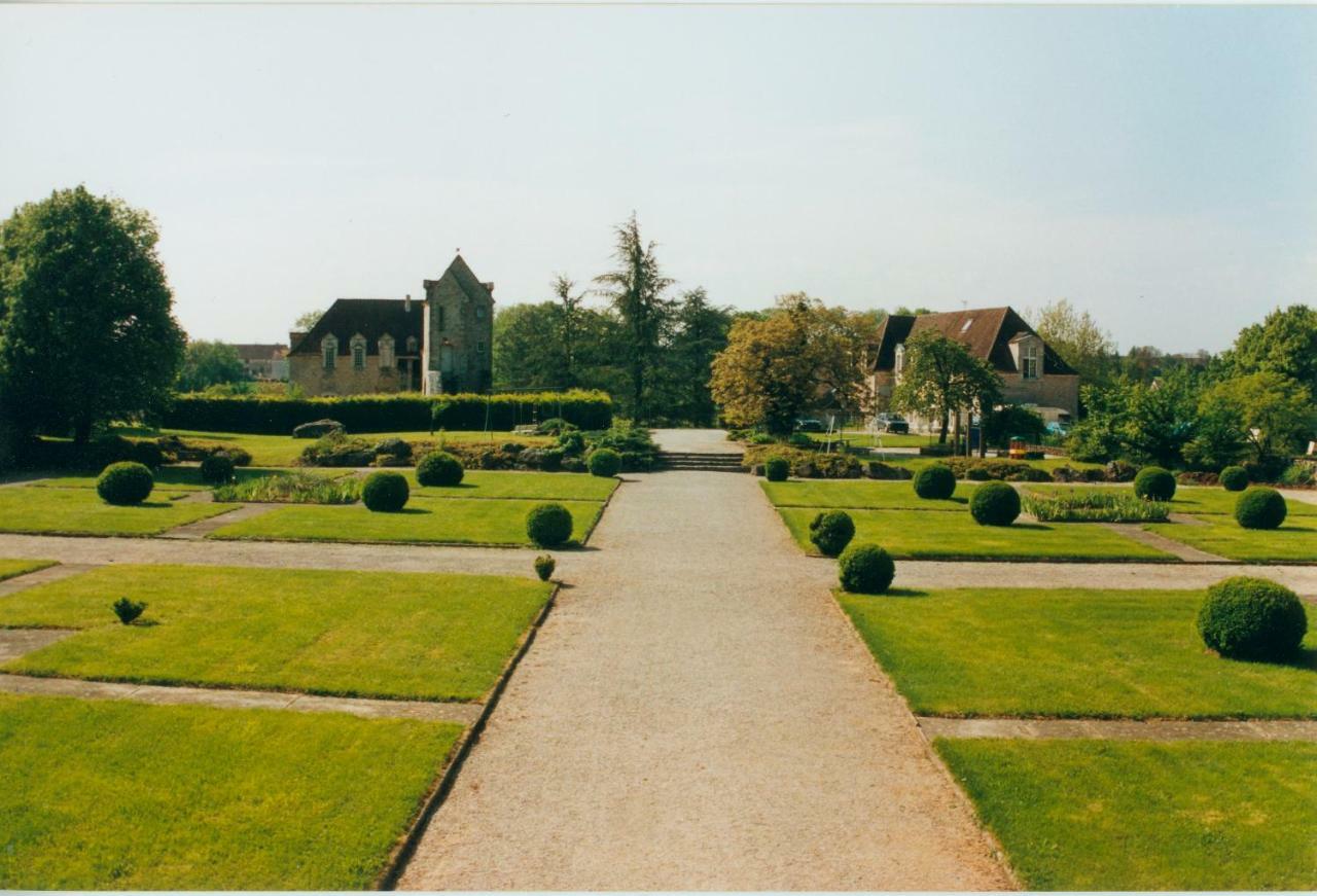 Chateau De Montrame Soisy-Bouy 외부 사진